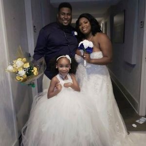 Meet your Posher, Mickia